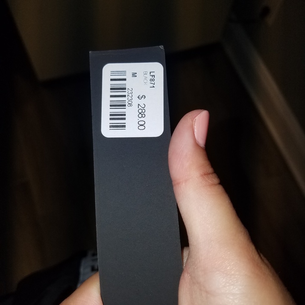 Never worn before. - Picture 4 of 4